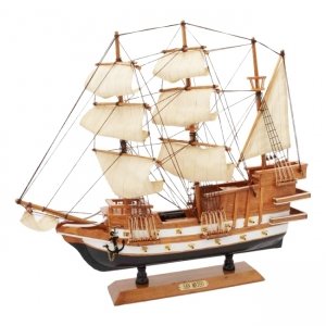 Сувенирная модель корабля "Сан Матео"