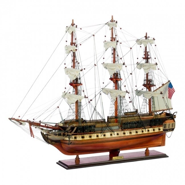 Подарочная модель корабля USS CONSTITUTION