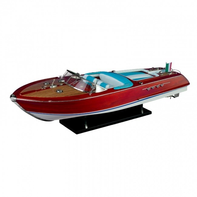 Сувенирная модель катера "Riva Aquarama"
