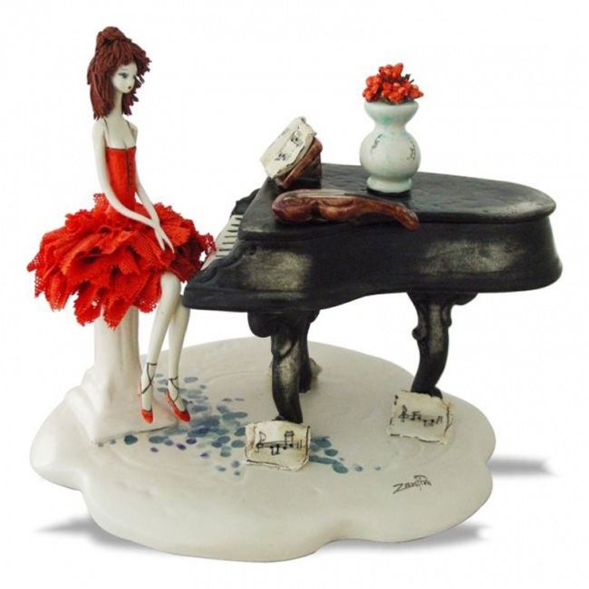 Фарфоровая статуэтка "Дама с фортепьяно" - 6313